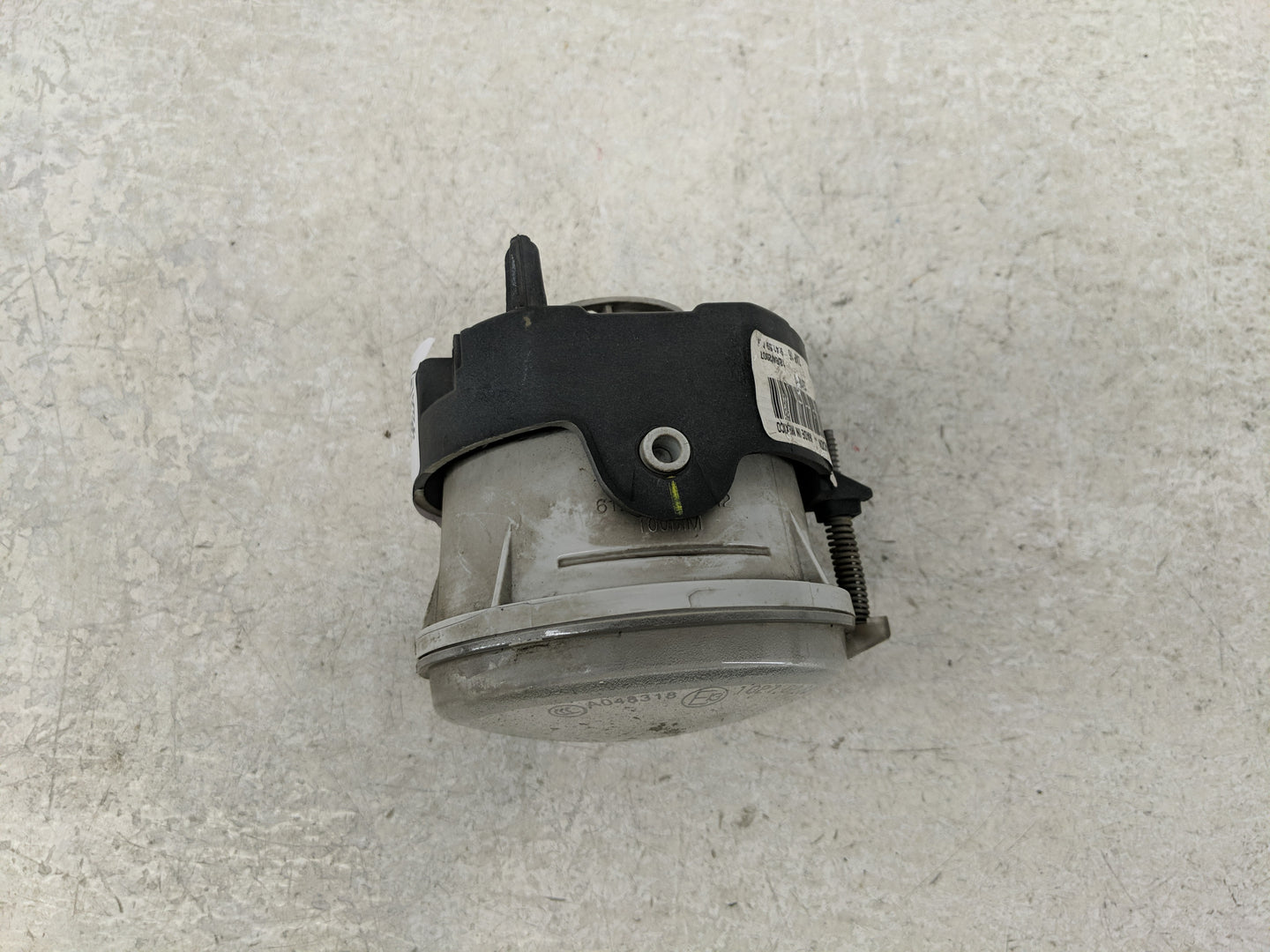 2005-2009 Chrysler Town & Country Passenger Right Oem Fog Light Lamp - Oemusedautoparts1.com