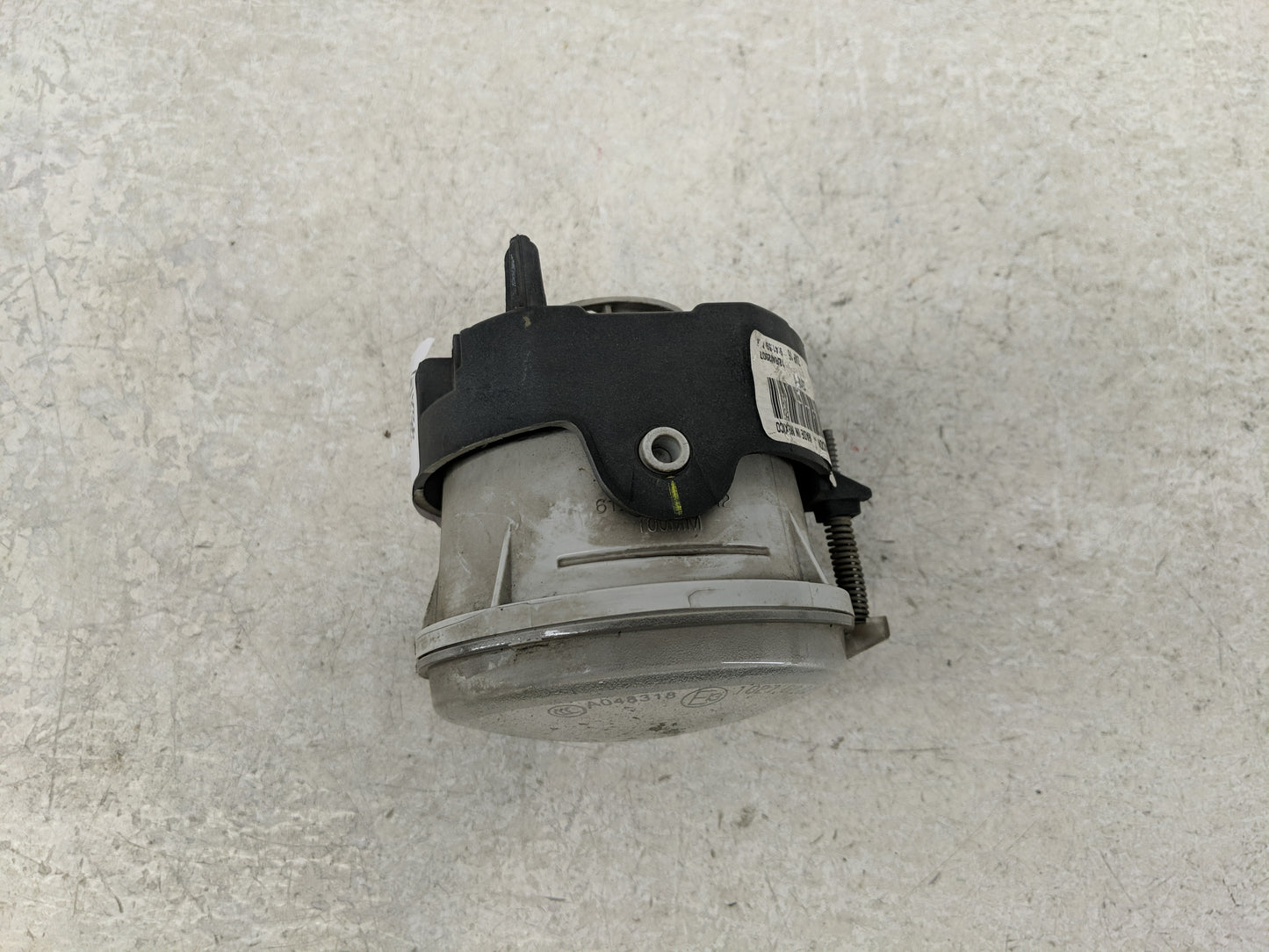 2005-2009 Chrysler Town & Country Passenger Right Oem Fog Light Lamp - Oemusedautoparts1.com