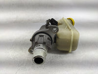 2008-2011 Chrysler Town & Country Brake Master Cylinder 1376686 - Oemusedautoparts1.com