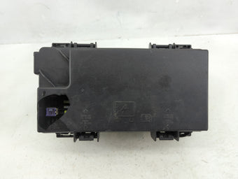 compare product 2008 Chrysler Town & Country Fusebox Fuse Box Relay Module R62337-001