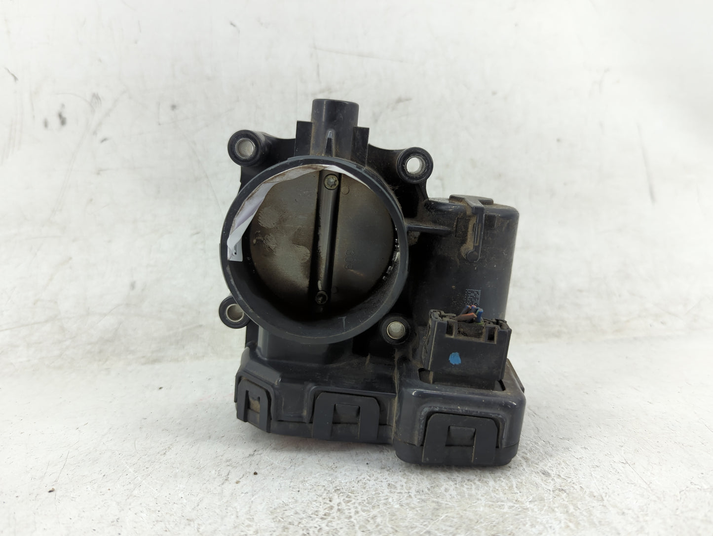 2008-2010 Chrysler Town & Country Throttle Body P/N:04593858AA Fits Fits 2008 2009 2010 2011 OEM Used Auto Parts - Oemusedau