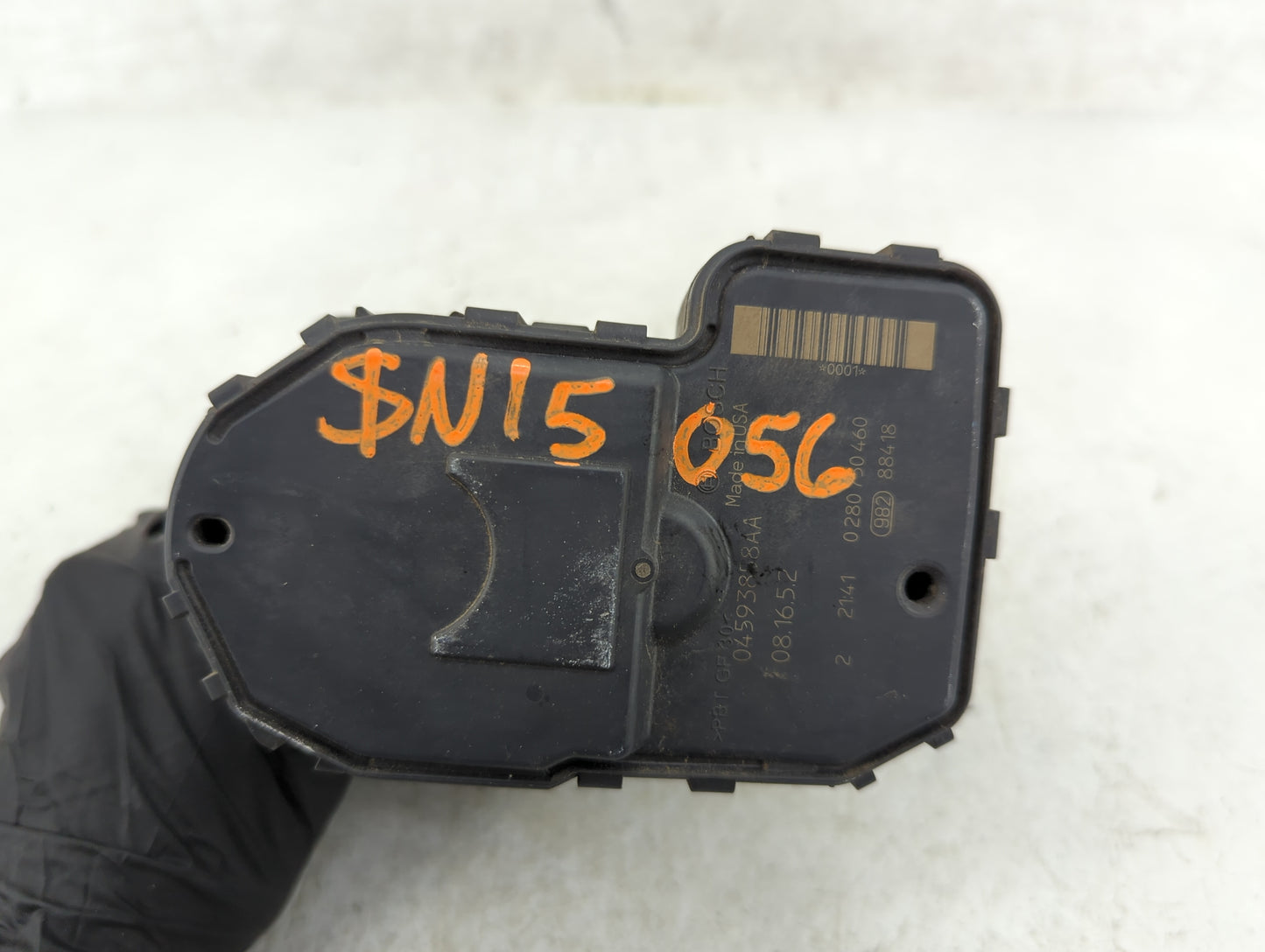 2008-2010 Chrysler Town & Country Throttle Body P/N:04593858AA Fits Fits 2008 2009 2010 2011 OEM Used Auto Parts - Oemusedau