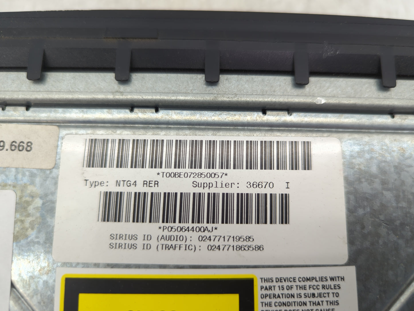2008-2009 Chrysler Town & Country Radio AM FM Cd Player Receiver Replacement P/N:P05064400AJ T00BE072850057 Fits Fits 2008 2