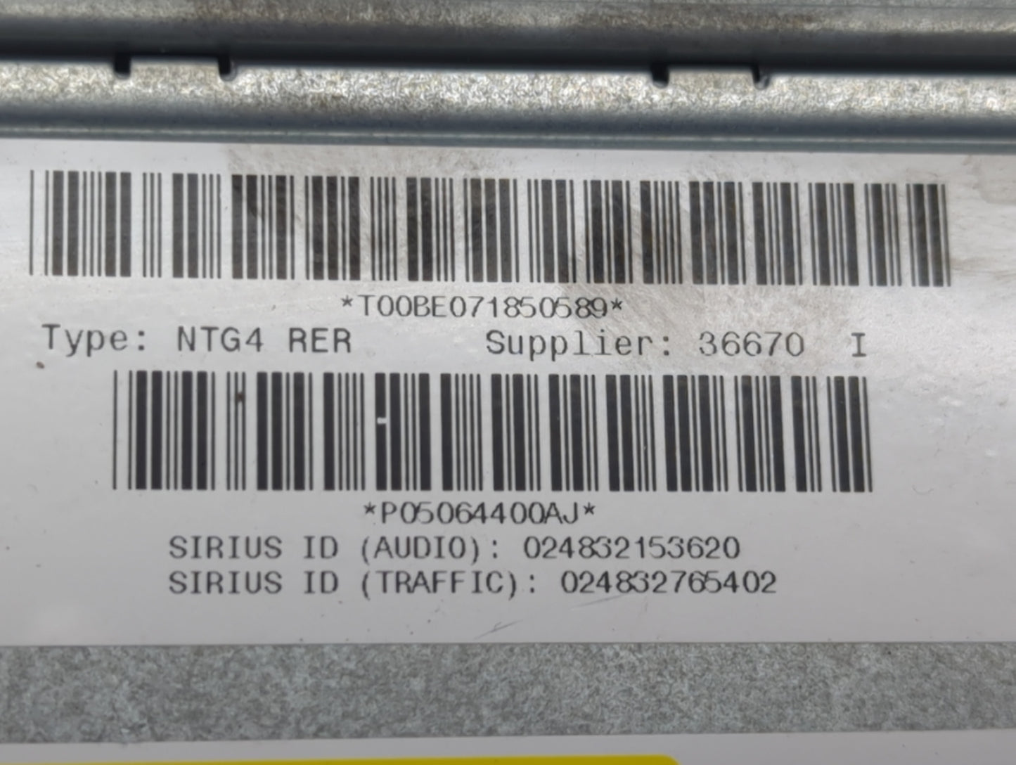2008-2009 Chrysler Town & Country Radio AM FM Cd Player Receiver Replacement P/N:P05064400AJ Fits Fits 2008 2009 OEM Used Au