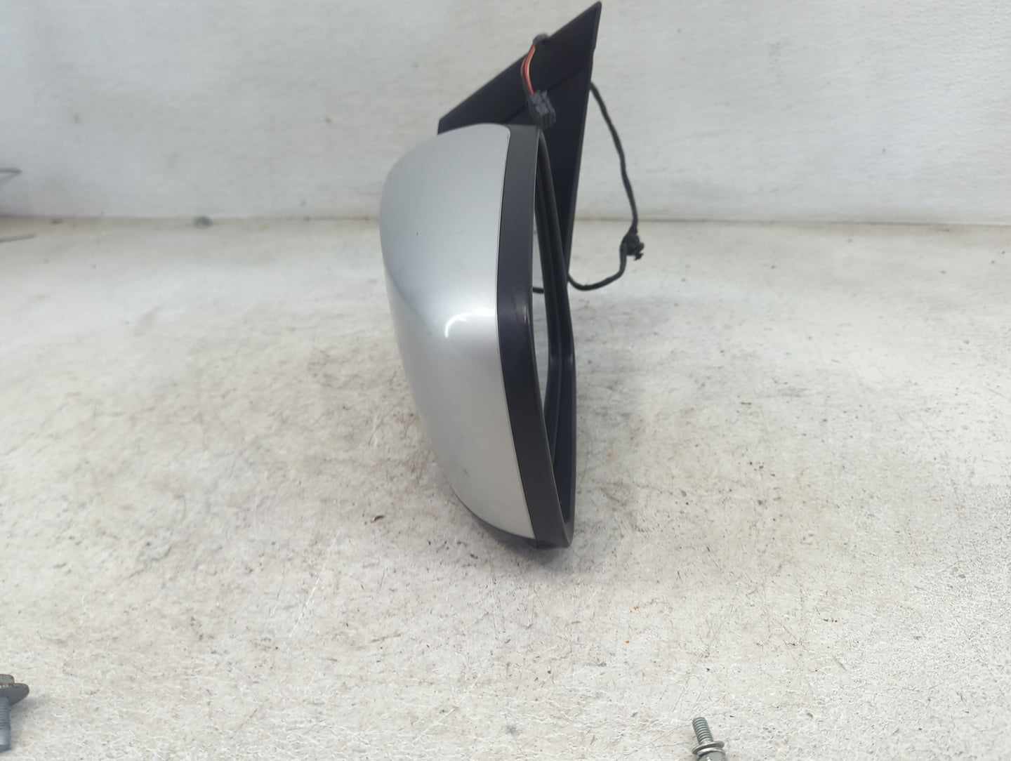2008-2010 Chrysler Town & Country Driver Side View Mirror - Left Door Mirror OEM Used - Oemusedautoparts1.com