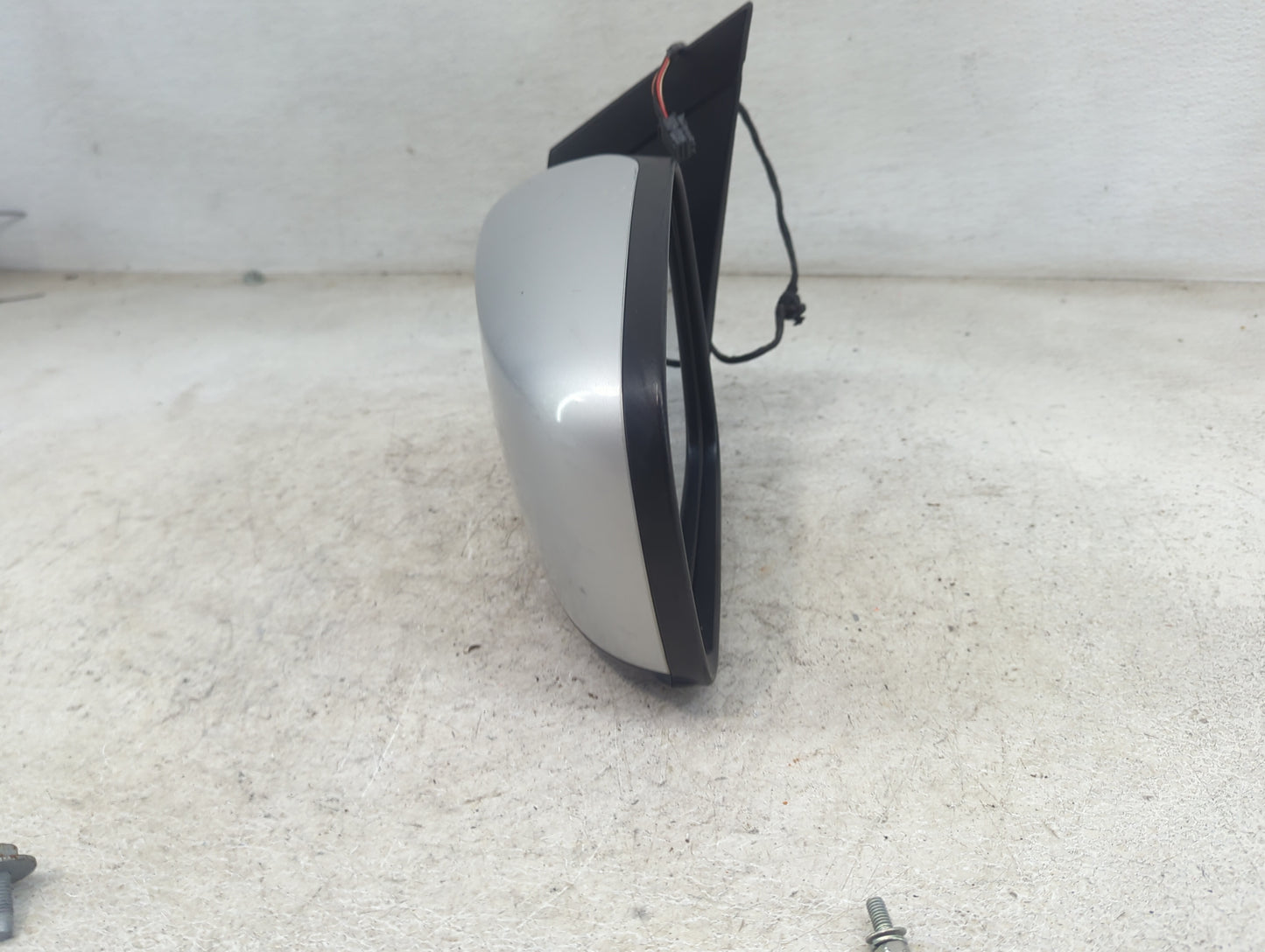 2008-2010 Chrysler Town & Country Driver Side View Mirror - Left Door Mirror OEM Used - Oemusedautoparts1.com