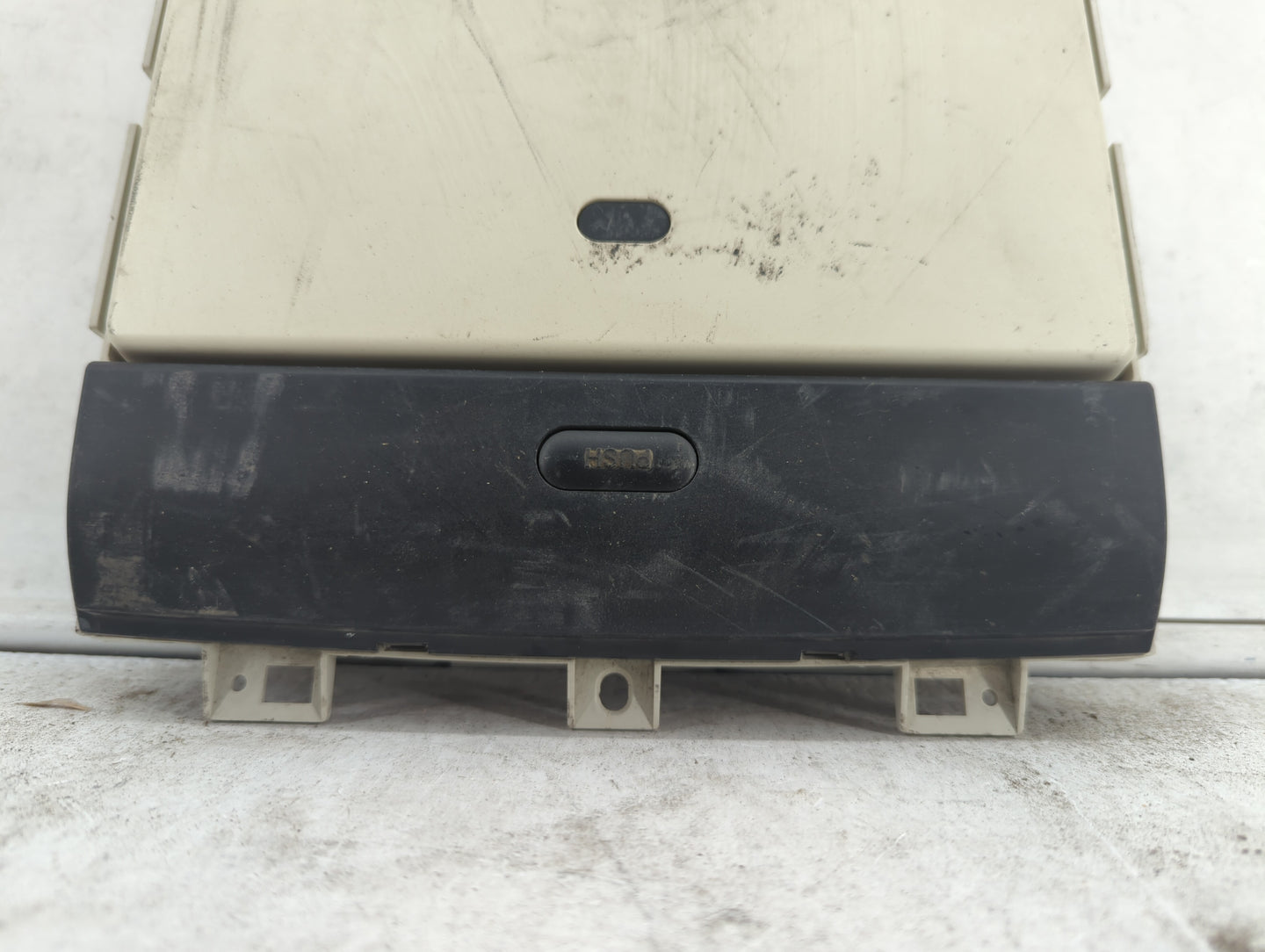 2008-2008 Chrysler Town & Country Information Display Screen - Oemusedautoparts1.com
