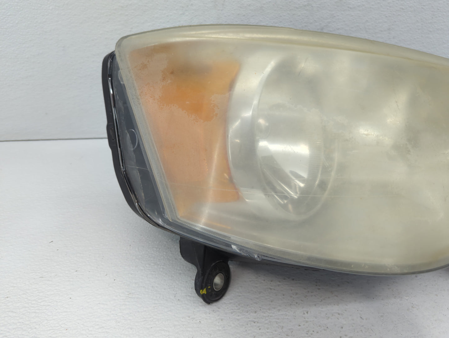 2008 Chrysler Town & Country Tail Light Assembly Passenger Right OEM P/N:264214-00 Fits OEM Used Auto Parts - Oemusedautopar