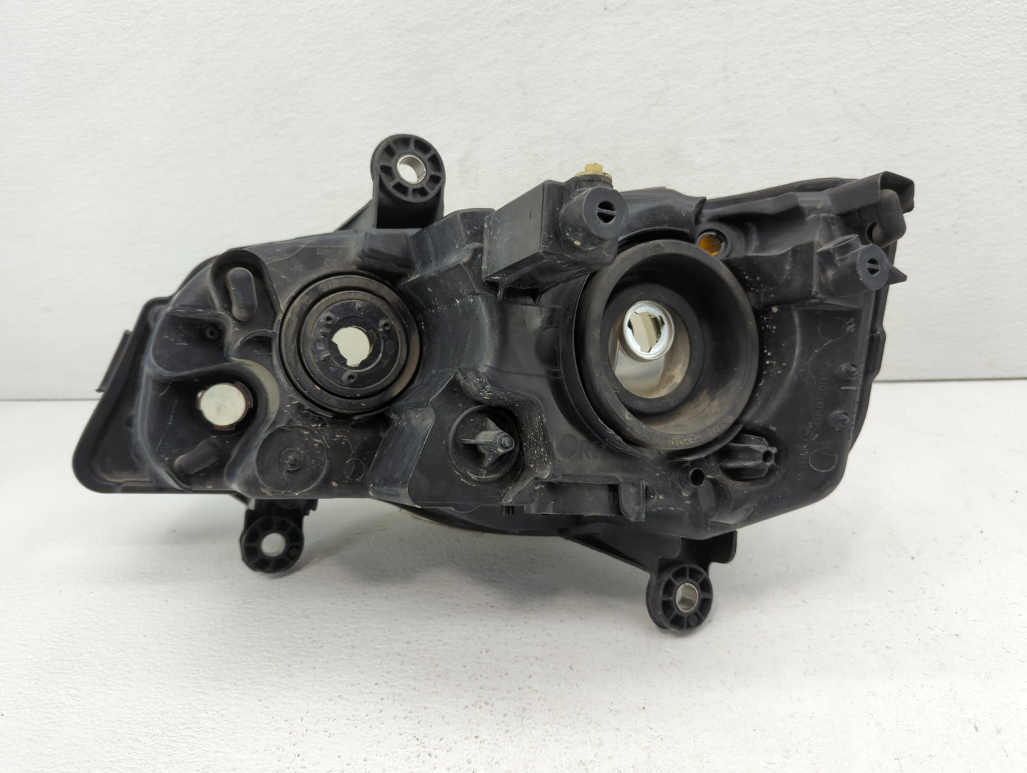 2008 Chrysler Town & Country Tail Light Assembly Passenger Right OEM P/N:264214-00 Fits OEM Used Auto Parts - Oemusedautopar