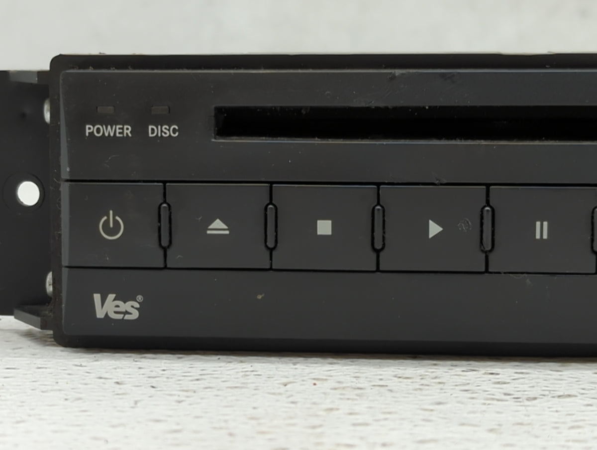 2008-2008 Chrysler Town & Country Am Fm Cd Player Radio Receiver 510912 - Oemusedautoparts1.com