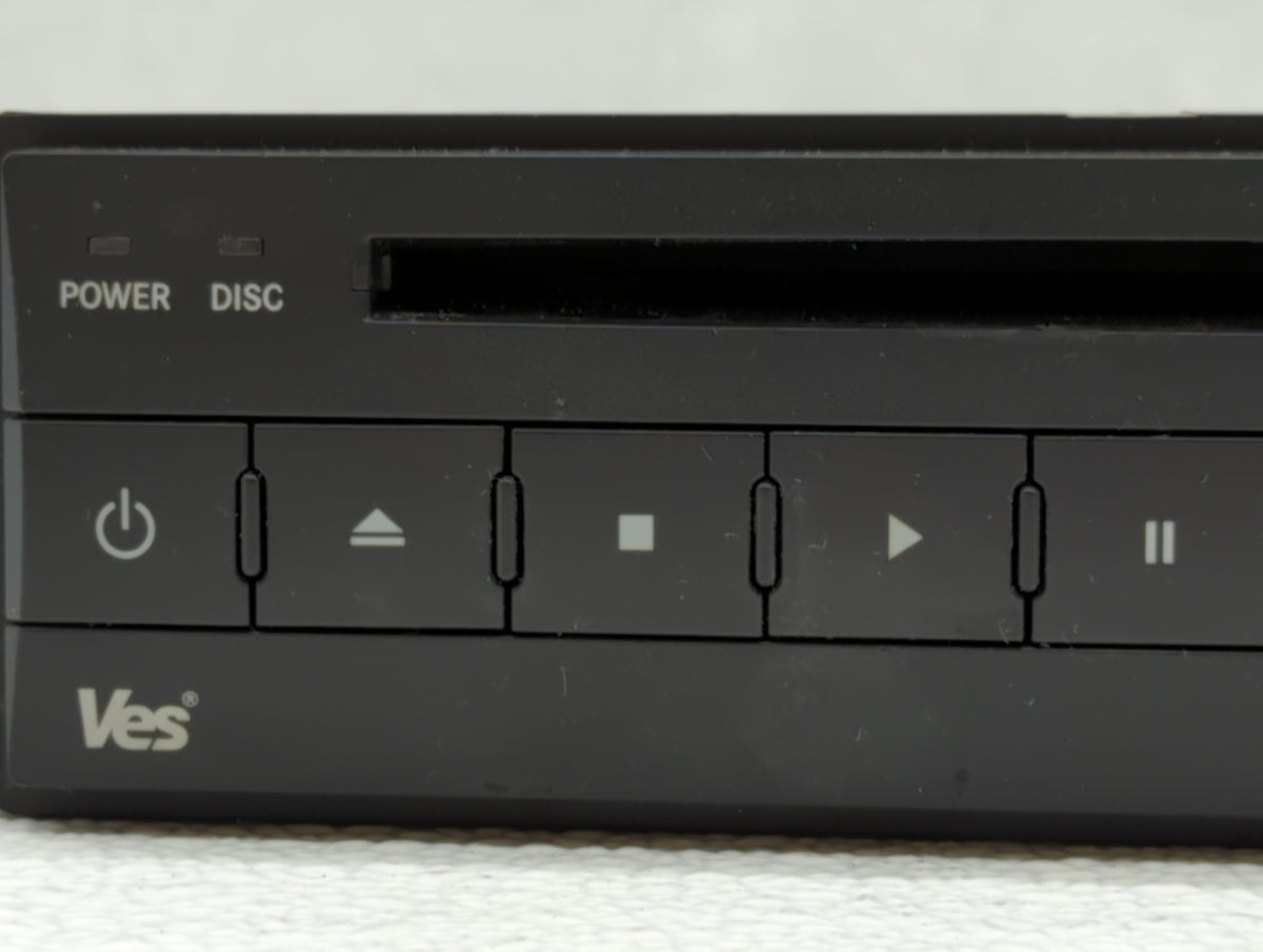 2008-2008 Chrysler Town & Country Am Fm Cd Player Radio Receiver 515395 - Oemusedautoparts1.com