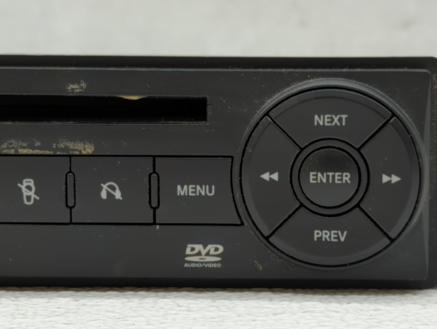 2008-2008 Chrysler Town & Country Am Fm Cd Player Radio Receiver - Oemusedautoparts1.com