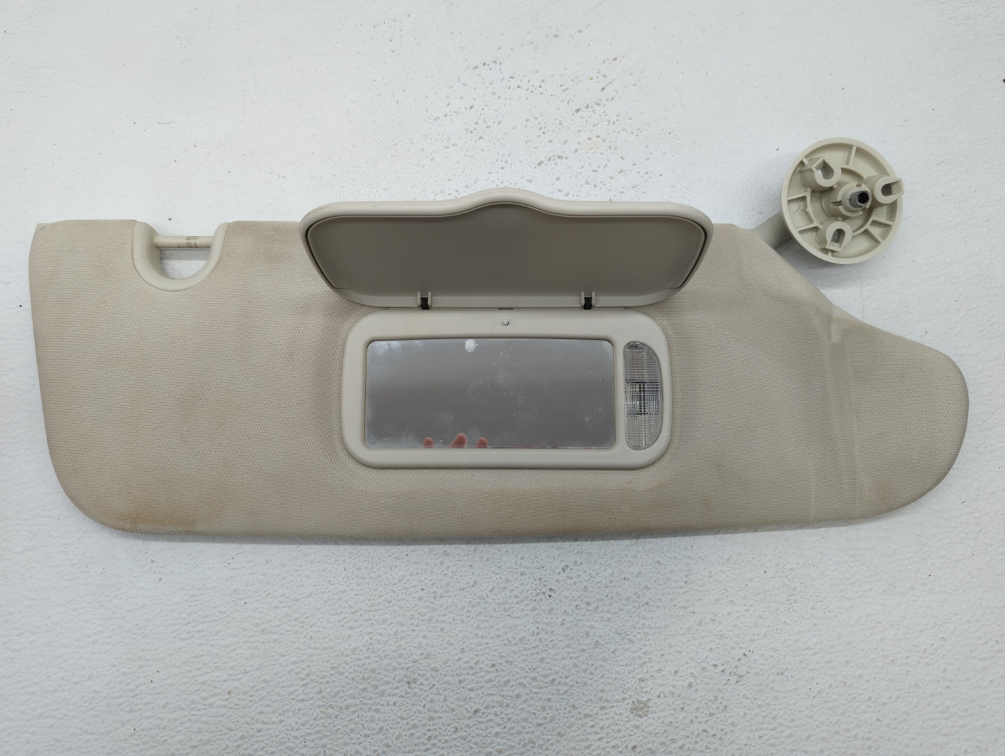 2008-2010 Chrysler Town & Country Sun Visor Shade Replacement Passenger Right Mirror Fits Fits 2008 2009 2010 OEM Used Auto 