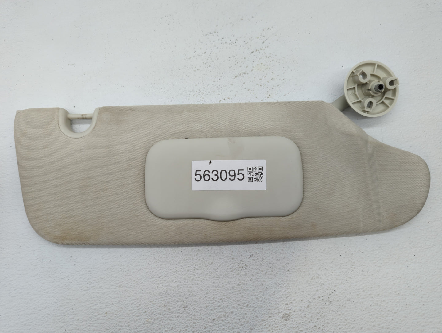 2008-2010 Chrysler Town & Country Sun Visor Shade Replacement Passenger Right Mirror Fits Fits 2008 2009 2010 OEM Used Auto 