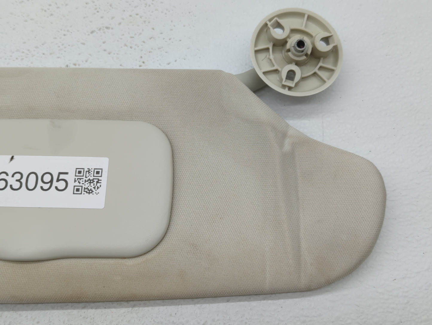 2008-2010 Chrysler Town & Country Sun Visor Shade Replacement Passenger Right Mirror Fits Fits 2008 2009 2010 OEM Used Auto 