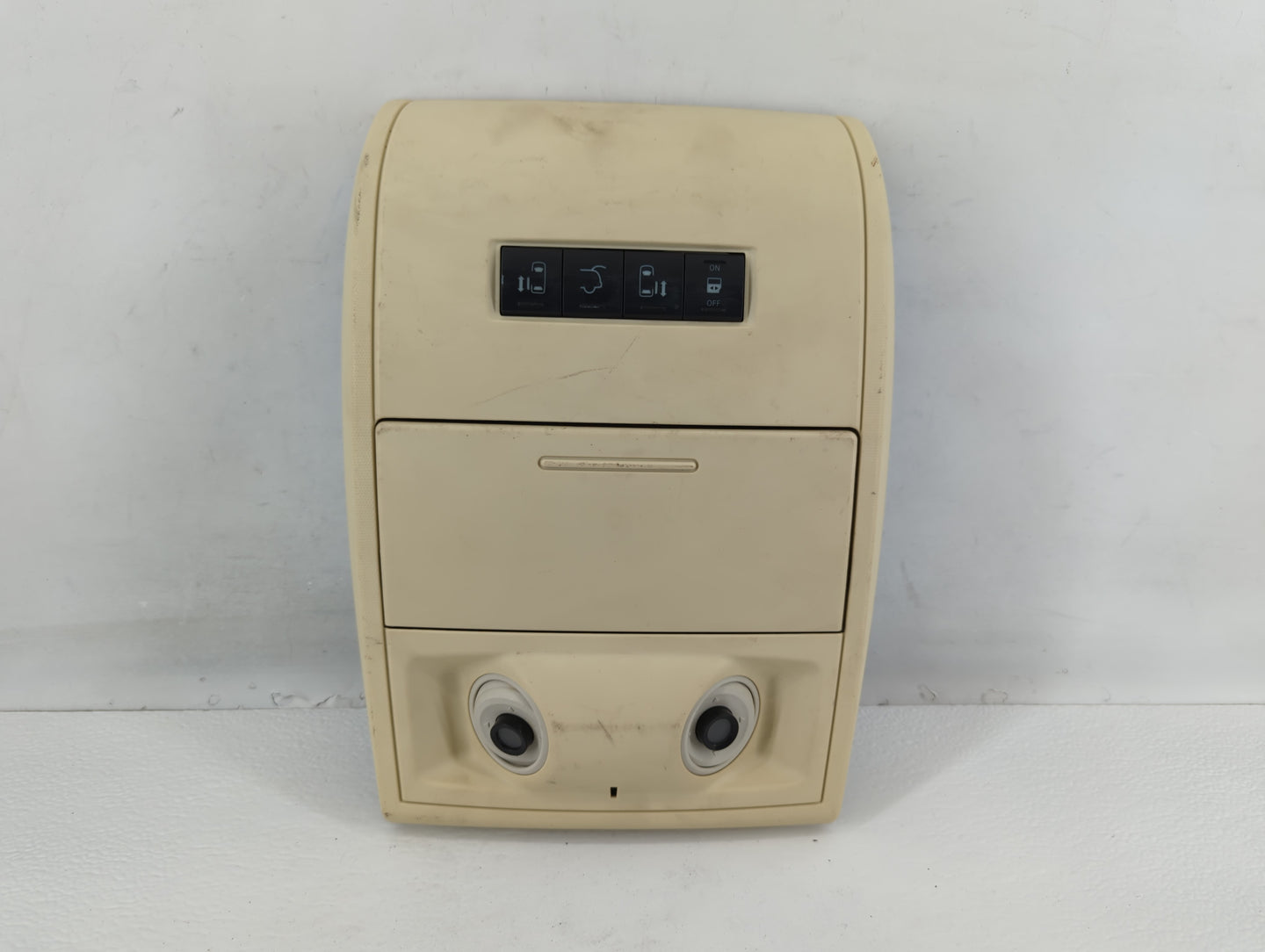 2008 Chrysler Town & Country Overhead Roof Console Interior Dome Light - Oemusedautoparts1.com