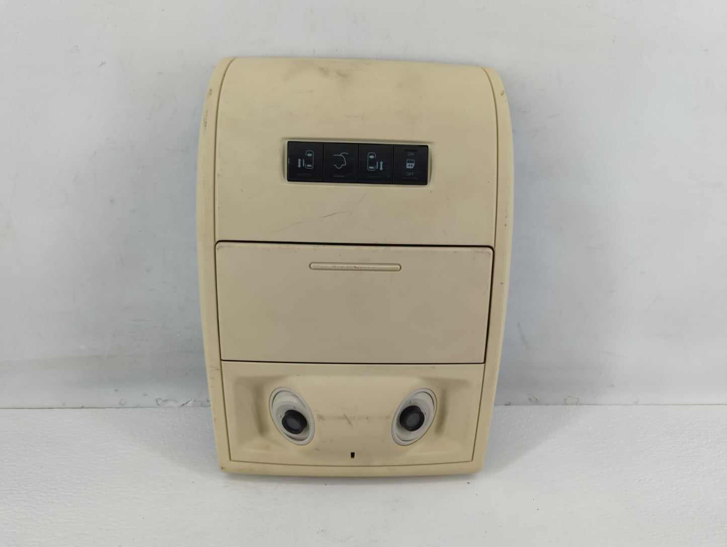 2008 Chrysler Town & Country Overhead Roof Console Interior Dome Light - Oemusedautoparts1.com