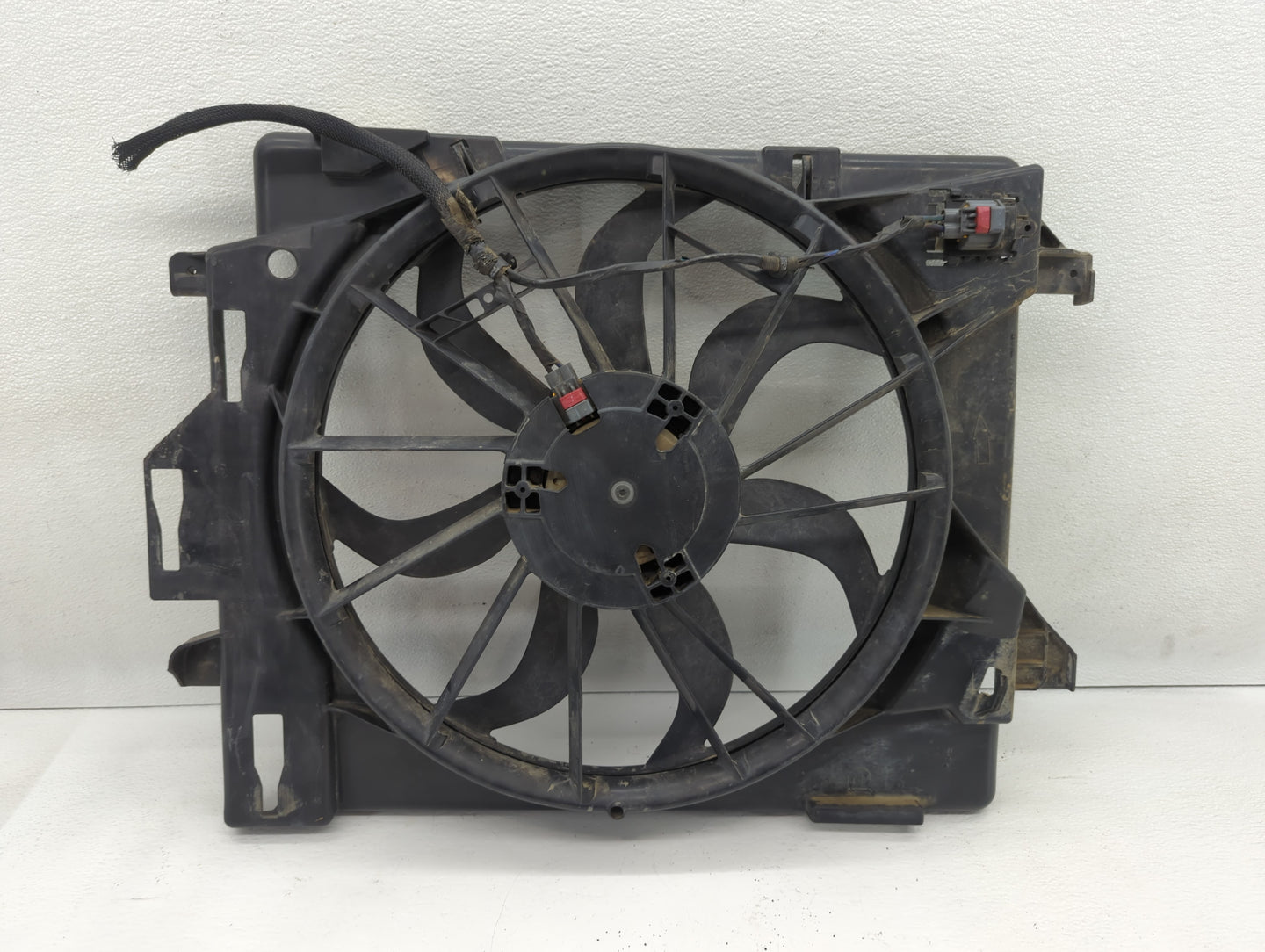 2008-2016 Chrysler Town & Country Left Radiator Fan Motor Assembly - Oemusedautoparts1.com