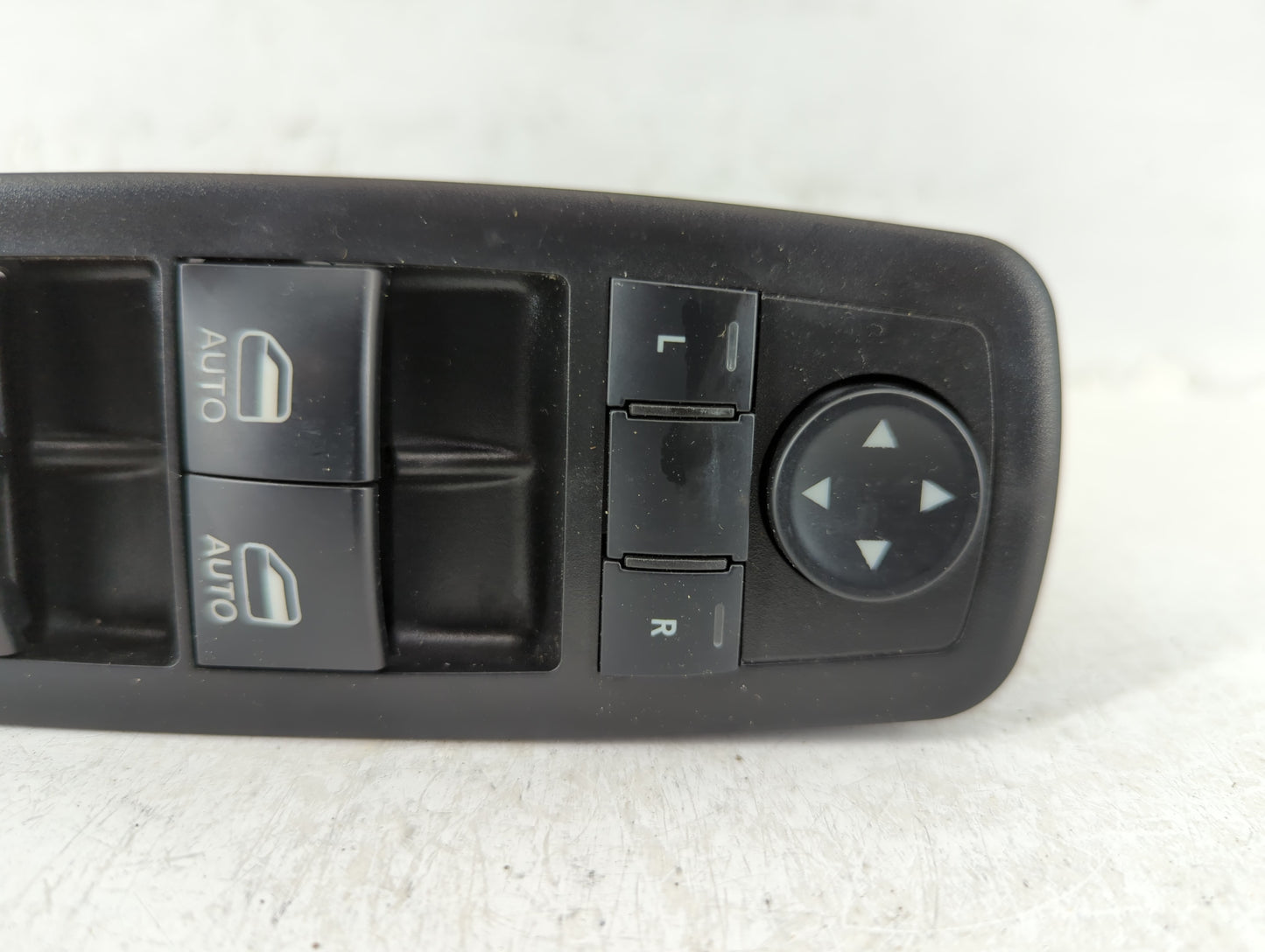 2008-2011 Chrysler Town & Country Master Power Window Switch Replacement Driver Side Left Fits Fits 2008 2009 2010 2011 OEM 