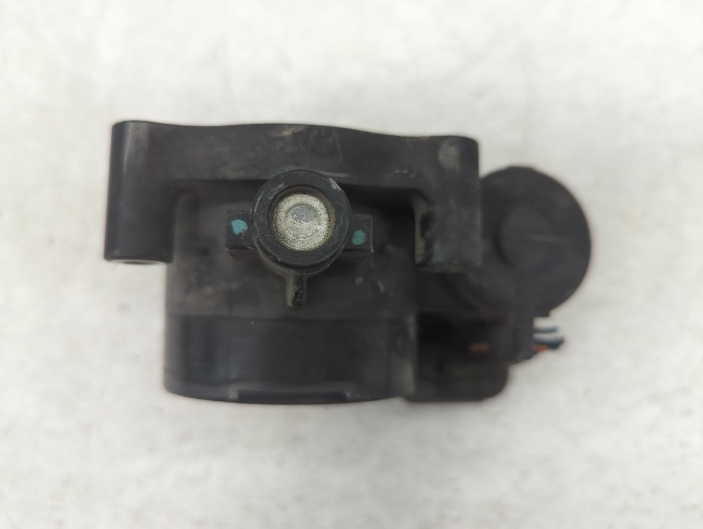 2008-2010 Chrysler Town & Country Throttle Body P/N:459-358AA Fits Fits 2008 2009 2010 2011 OEM Used Auto Parts - Oemusedaut