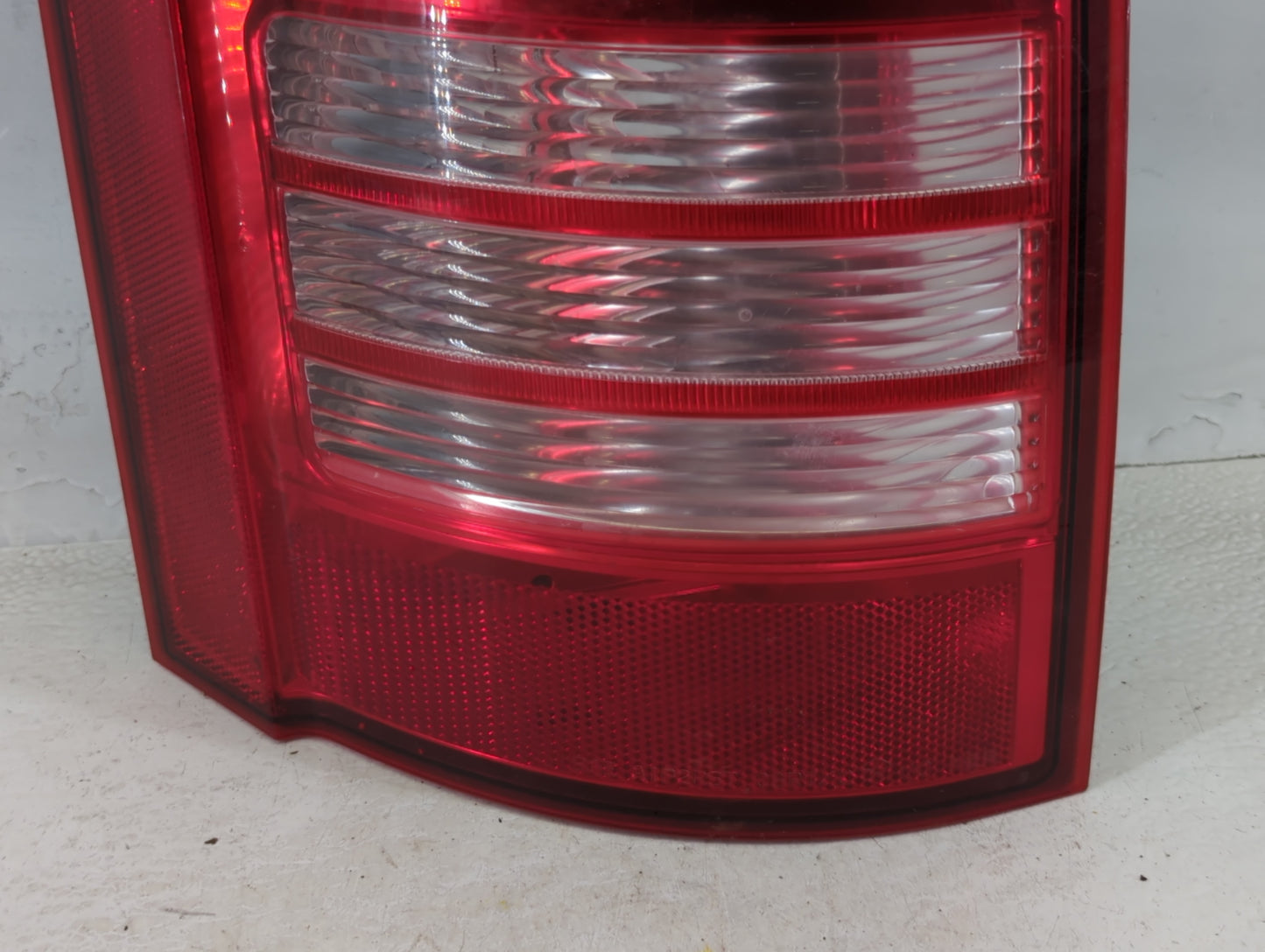 2008-2010 Chrysler Town & Country Tail Light Assembly Driver Left OEM P/N:05113201AB Fits Fits 2008 2009 2010 OEM Used Auto 