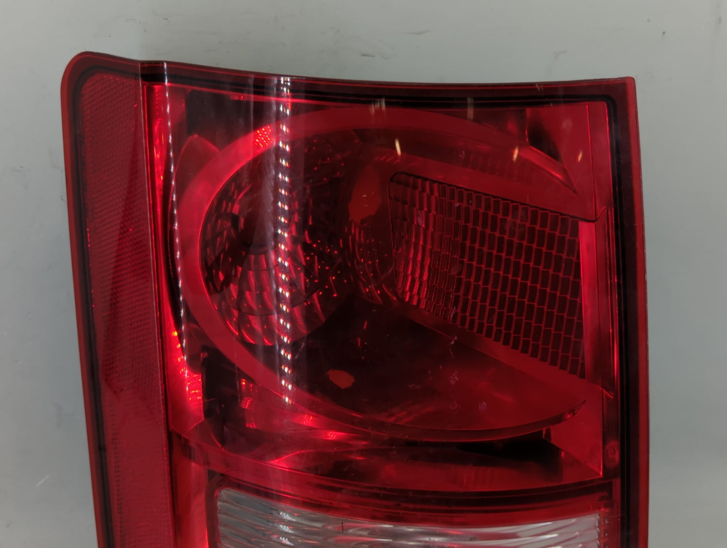 2008-2010 Chrysler Town & Country Tail Light Assembly Driver Left OEM P/N:05113201AB Fits Fits 2008 2009 2010 OEM Used Auto 