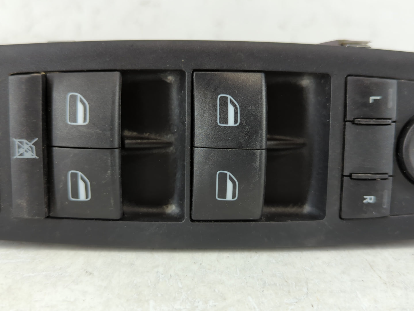 2008-2011 Chrysler Town & Country Master Power Window Switch Replacement Driver Side Left P/N:2518 09 B Fits OEM Used Auto P