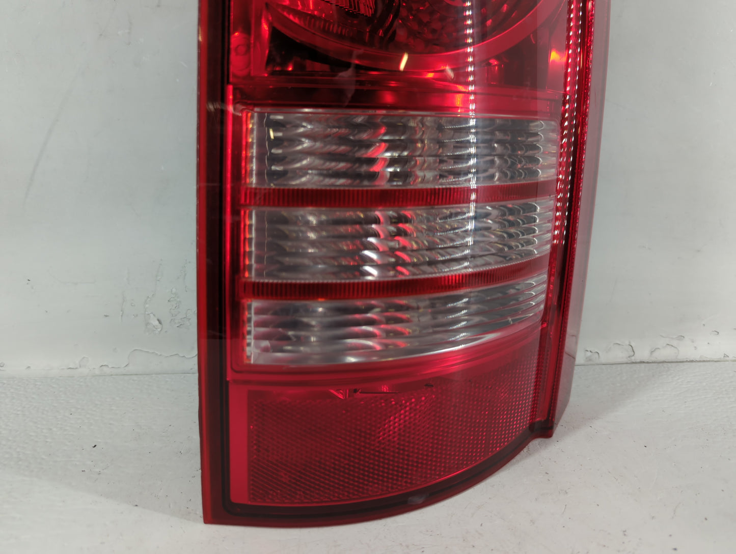 2008 Chrysler Town & Country Tail Light Assembly Driver Left OEM P/N:05113200AB Fits OEM Used Auto Parts - Oemusedautoparts1