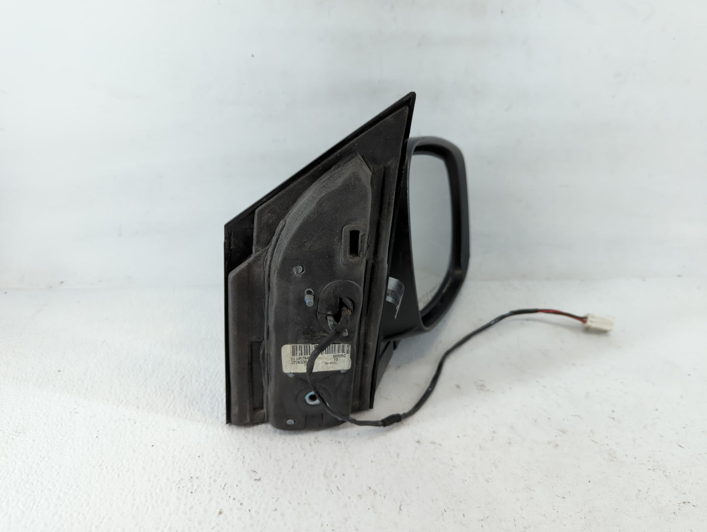 2008 Chrysler Town & Country Passenger Right Side View Manual Door Mirror - Oemusedautoparts1.com