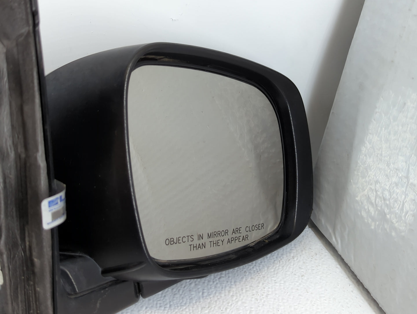 2008 Chrysler Town & Country Passenger Right Side View Manual Door Mirror - Oemusedautoparts1.com