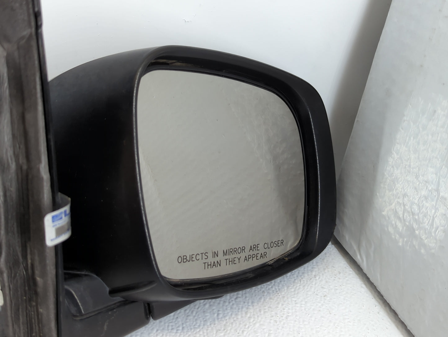2008 Chrysler Town & Country Passenger Right Side View Manual Door Mirror - Oemusedautoparts1.com