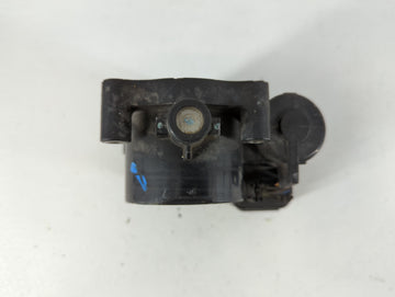 2008-2010 Chrysler Town & Country Throttle Body P/N:0 280 750 460 04593858AA Fits Fits 2008 2009 2010 2011 OEM Used Auto Parts