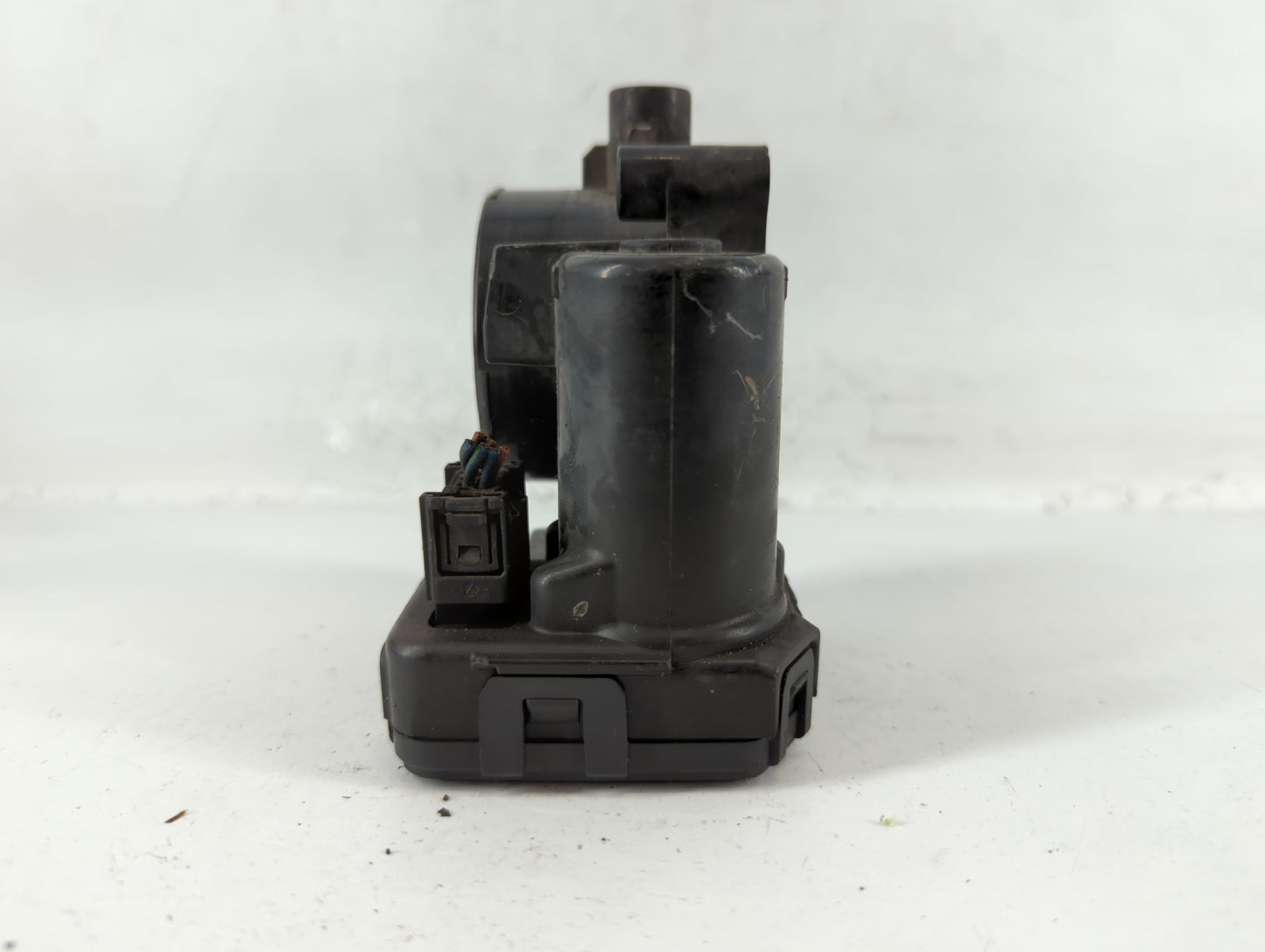 2008-2010 Chrysler Town & Country Throttle Body P/N:0 280 750 460 04593858AA Fits Fits 2008 2009 2010 2011 OEM Used Auto Par
