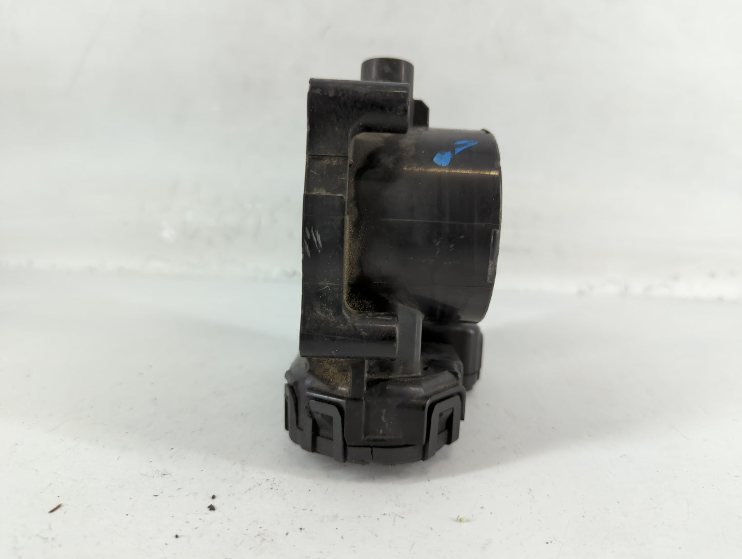 2008-2010 Chrysler Town & Country Throttle Body P/N:0 280 750 460 04593858AA Fits Fits 2008 2009 2010 2011 OEM Used Auto Par