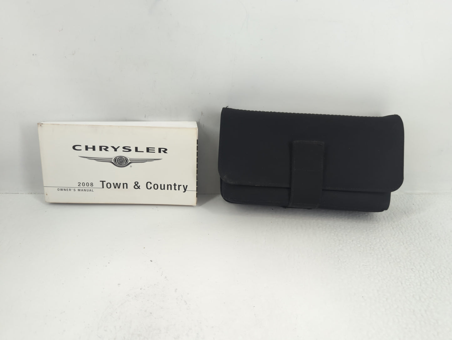 2008 Chrysler Town & Country Owners Manual Book Guide P/N:81-026-0817 OEM Used Auto Parts - Oemusedautoparts1.com