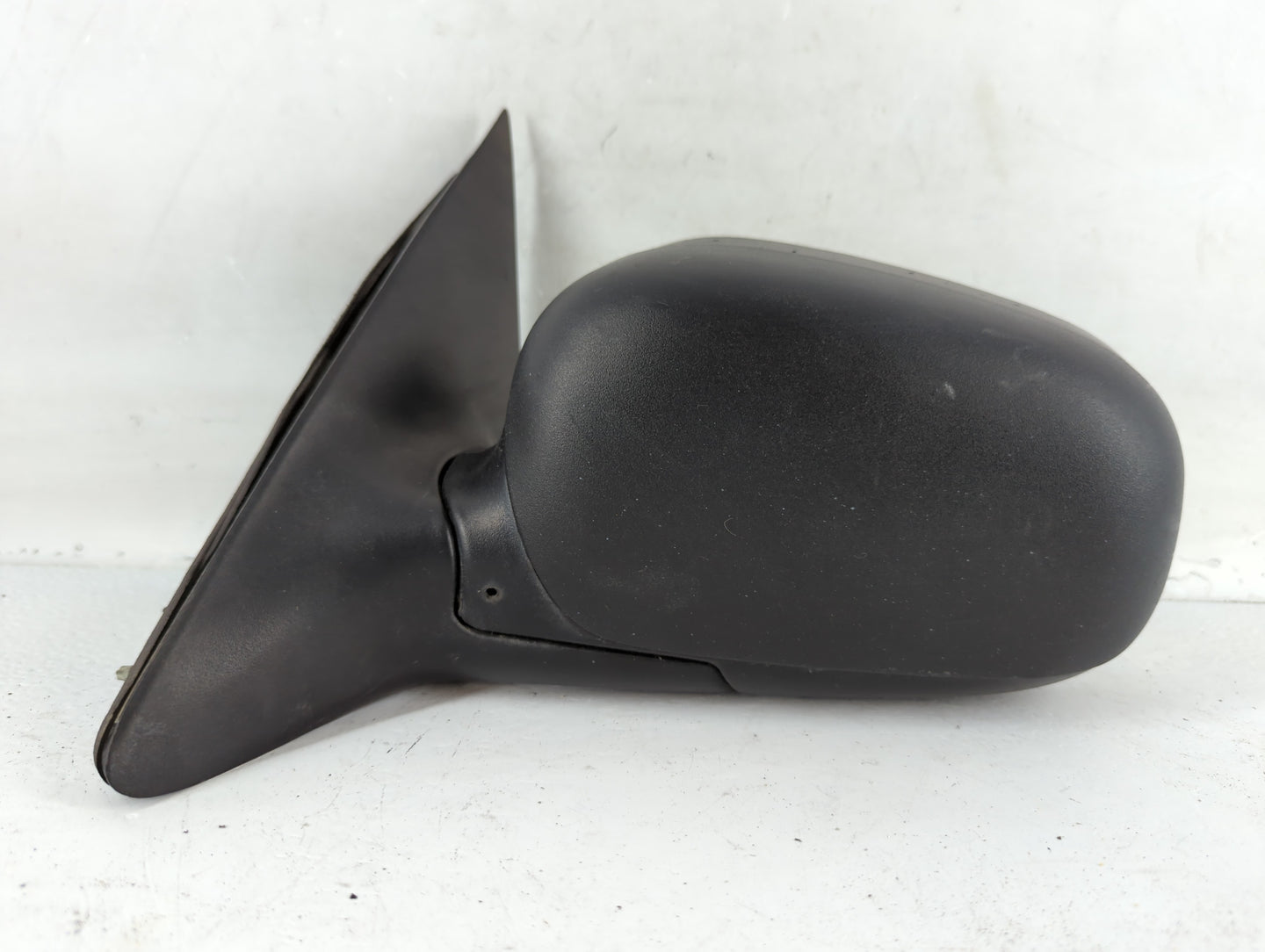 2008-2010 Chrysler Town & Country Driver Side View Mirror - Left Door Mirror OEM Used - Oemusedautoparts1.com