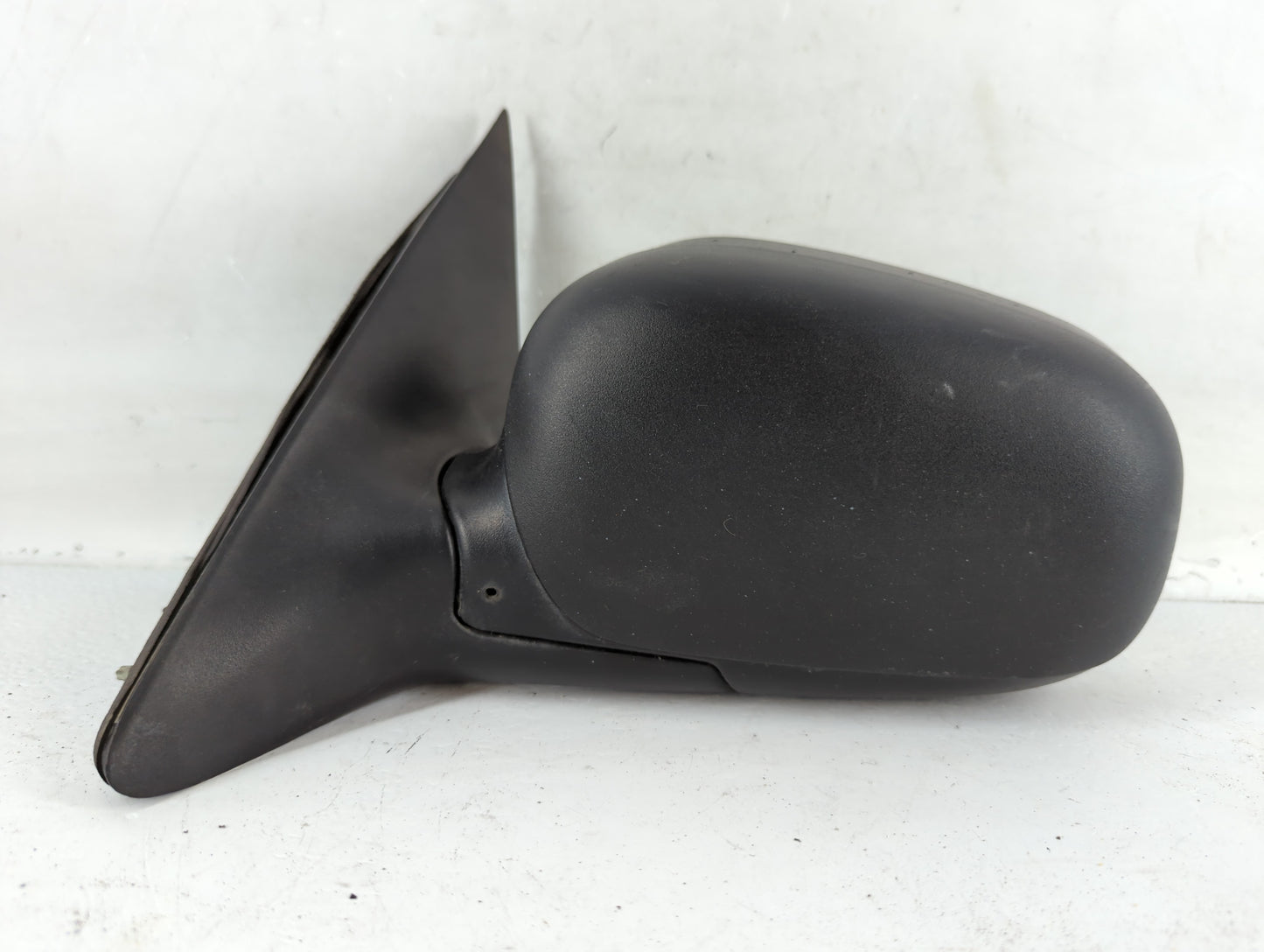 2008-2010 Chrysler Town & Country Driver Side View Mirror - Left Door Mirror OEM Used - Oemusedautoparts1.com