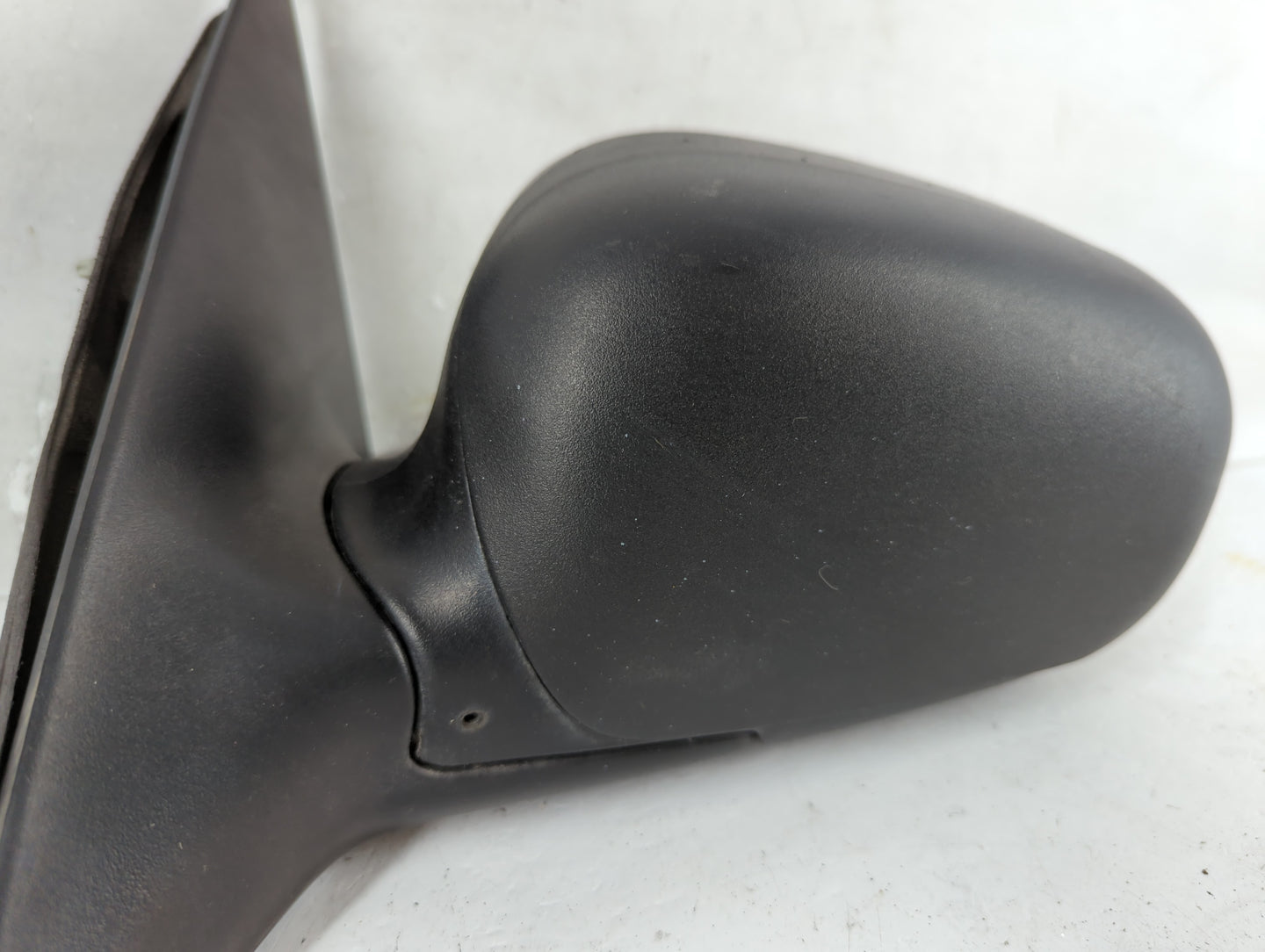2008-2010 Chrysler Town & Country Driver Side View Mirror - Left Door Mirror OEM Used - Oemusedautoparts1.com