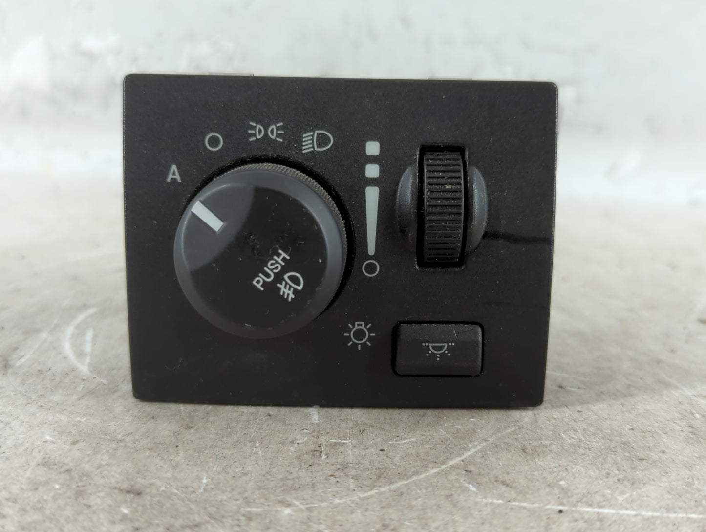 2008 Chrysler Town & Country Headlight Lamp Control Switch - Oemusedautoparts1.com