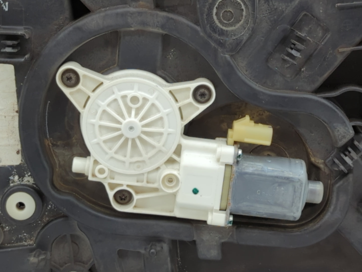 2008-2016 Chrysler Town & Country Driver Left Rear Window Regulator 779161 - Oemusedautoparts1.com