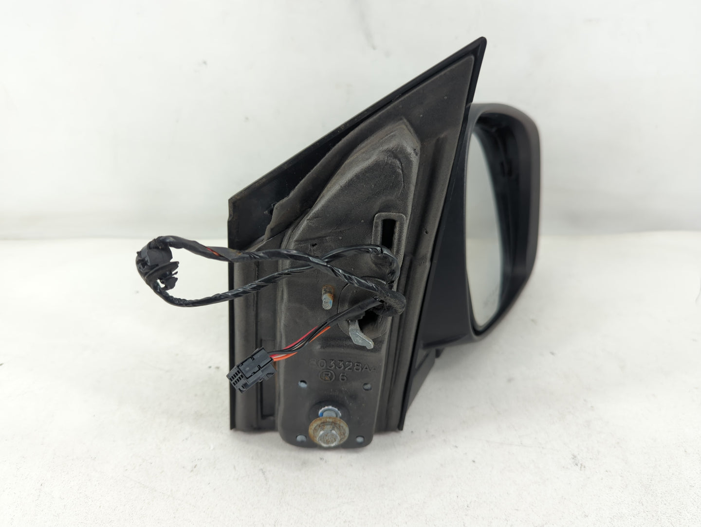 2008-2010 Chrysler Town & Country Passenger Side View Mirror - Right Door Mirror OEM Used - Oemusedautoparts1.com