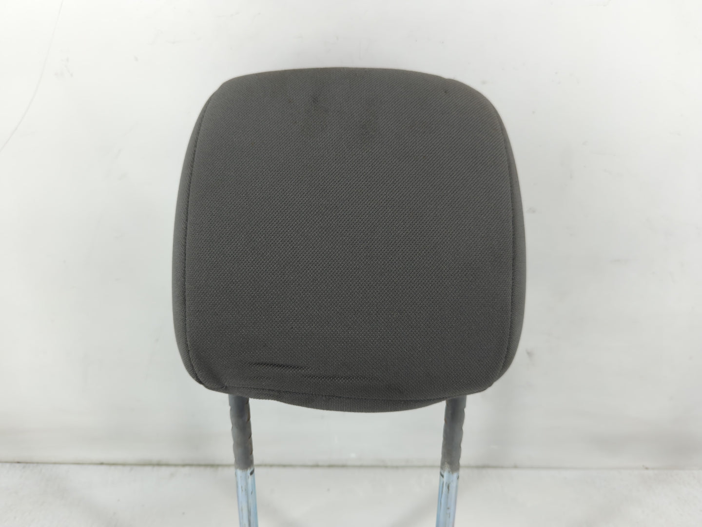 2008-2010 Chrysler Town & Country Headrest Head Rest Front Driver Passenger Seat Fits Fits 2008 2009 2010 OEM Used Auto Part