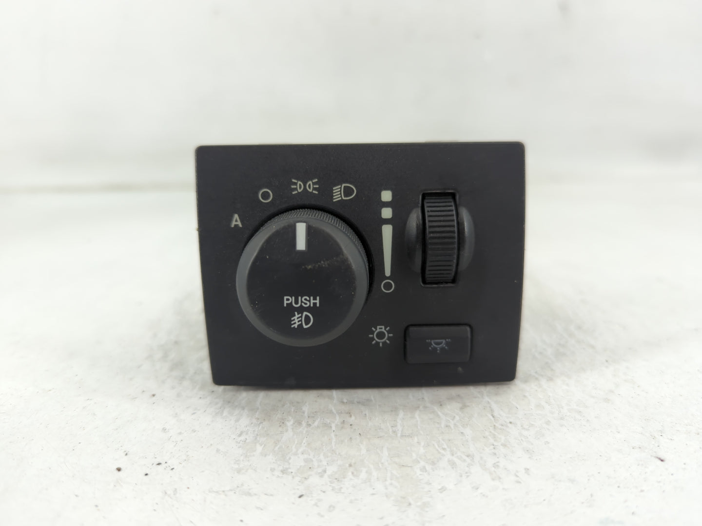 2008 Chrysler Town & Country Headlight Head Light Switch Lamp Control - Oemusedautoparts1.com