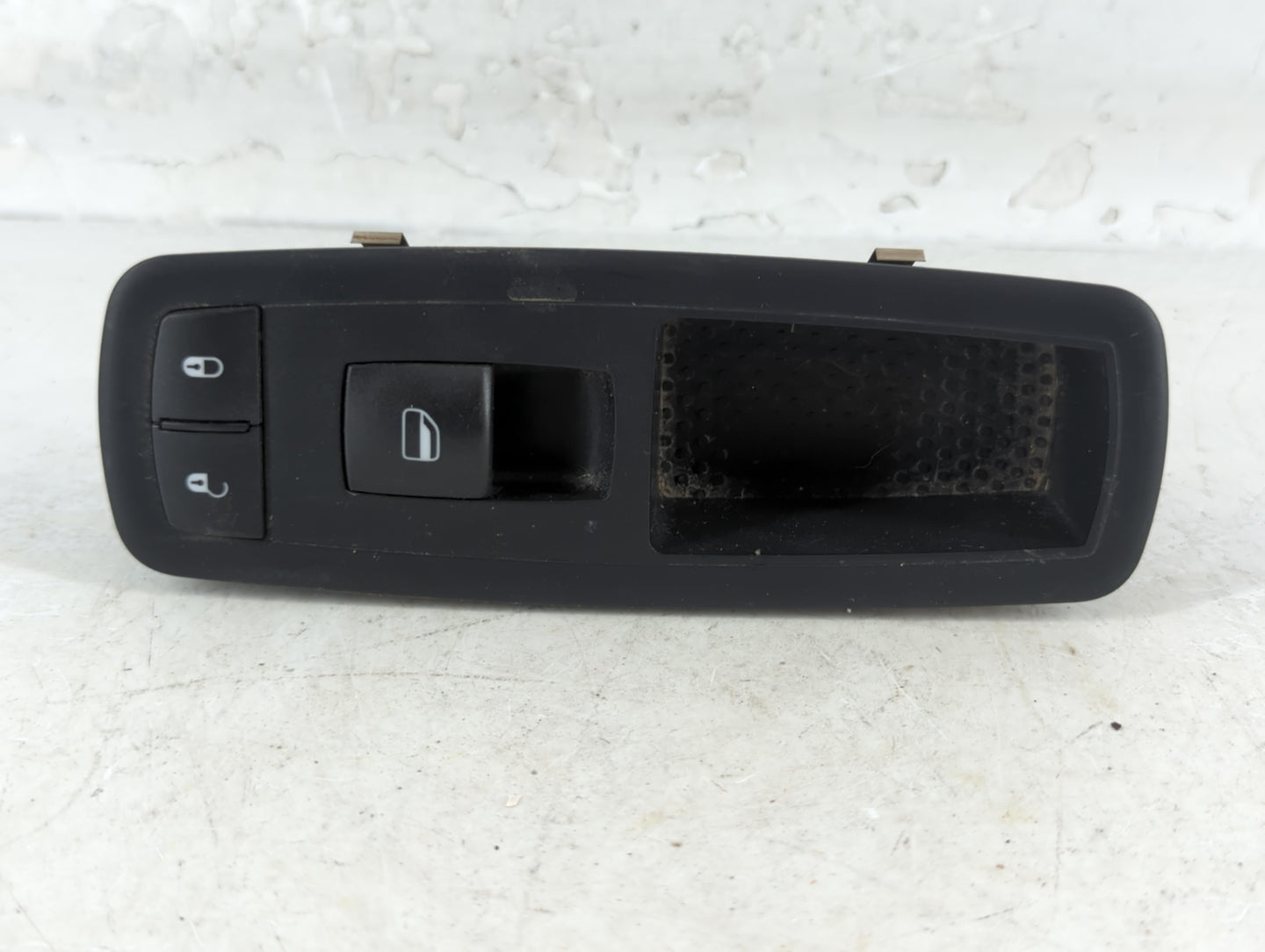 2008 Chrysler Town & Country Passenger Right Power Window Switch - Oemusedautoparts1.com