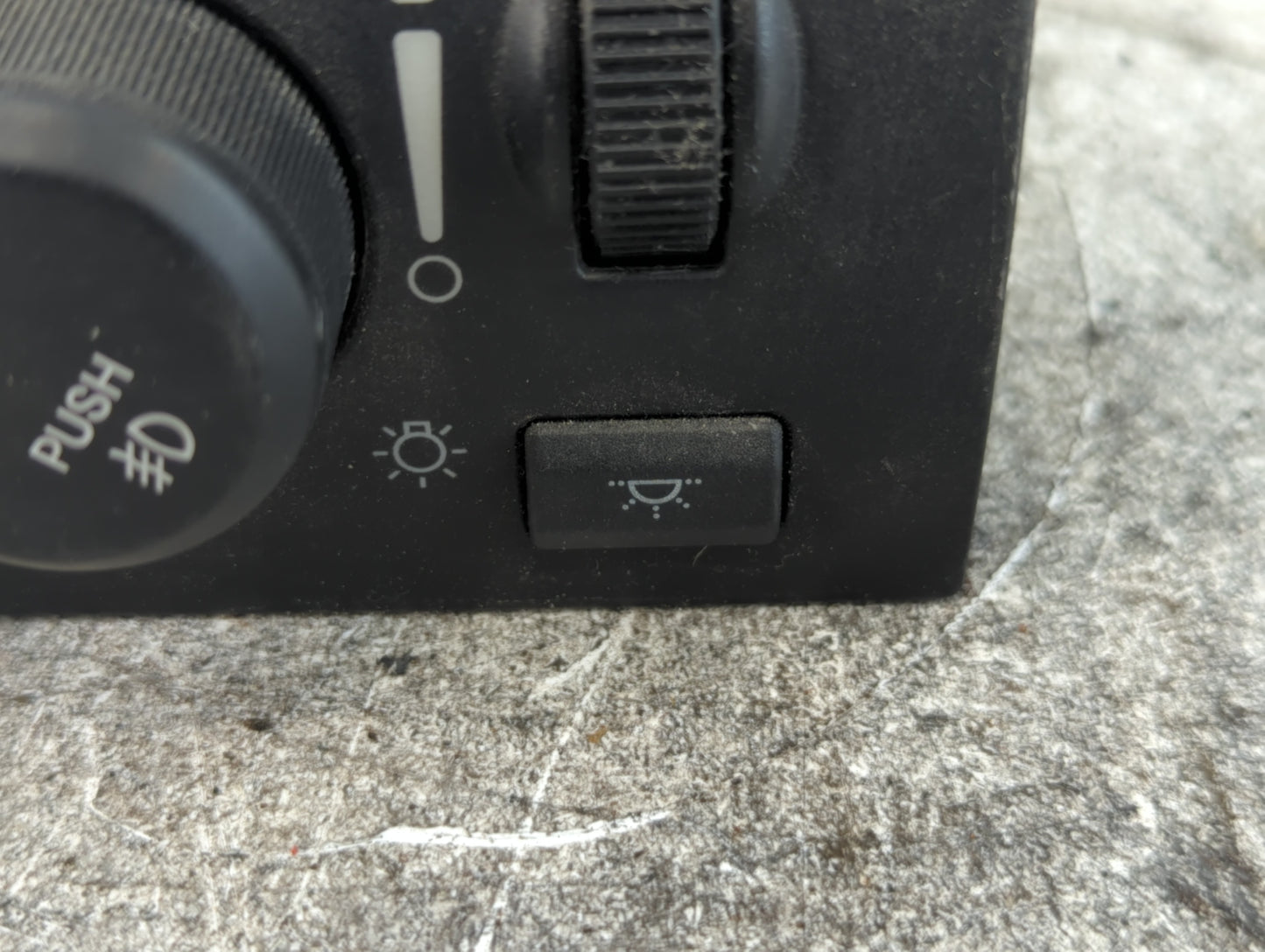 2005 Chrysler Town & Country Headlight Head Light Switch Lamp Control - Oemusedautoparts1.com