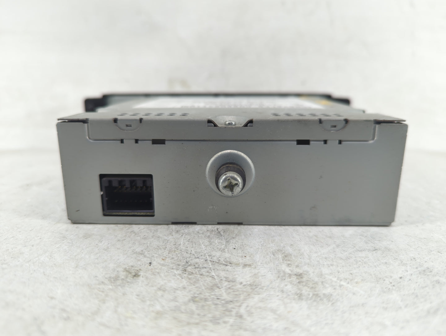 2008-2010 Chrysler Town & Country Radio AM FM Cd Player Receiver Replacement Fits Fits 2008 2009 2010 OEM Used Auto Parts - 
