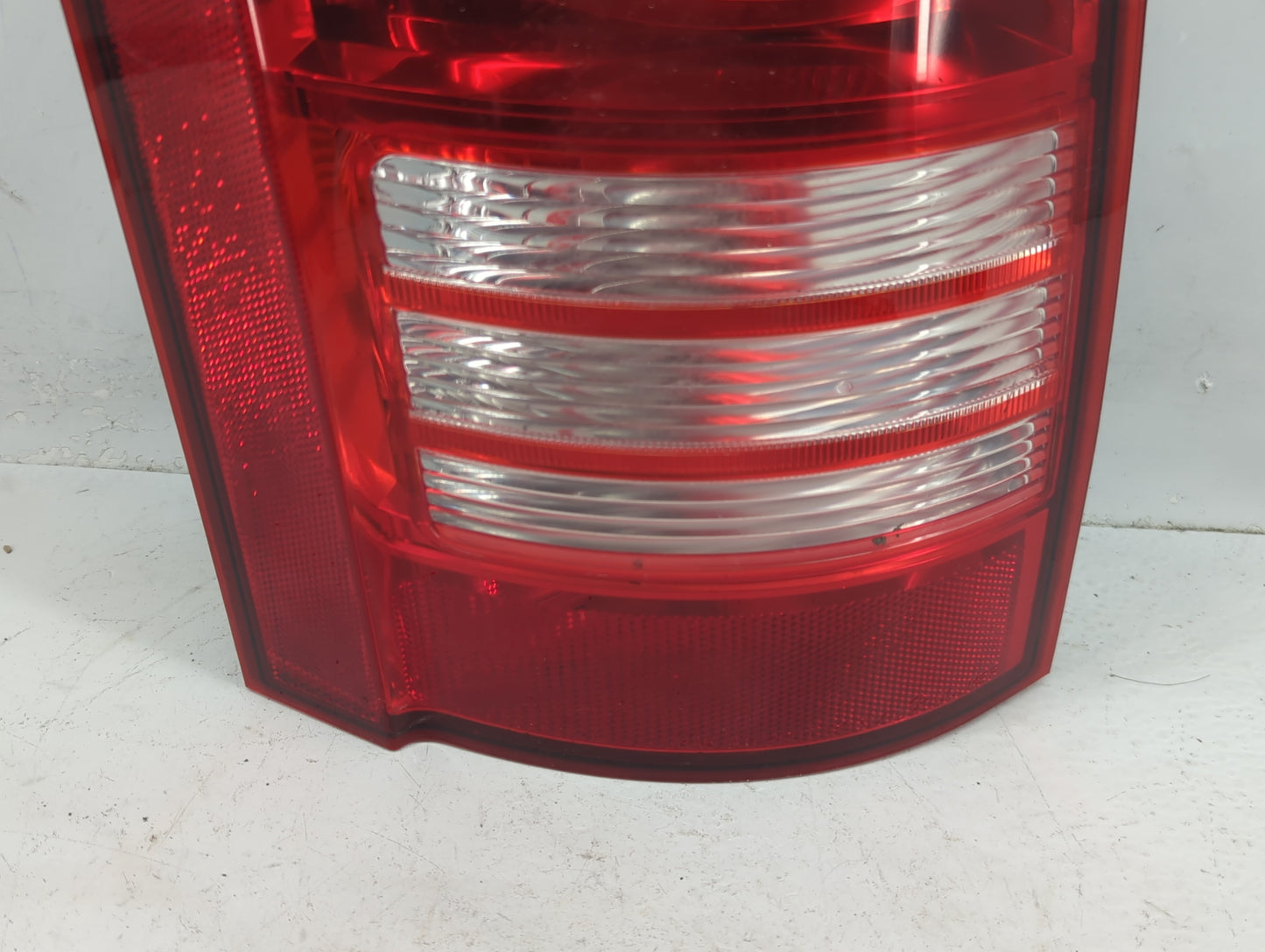 2008-2010 Chrysler Town & Country Tail Light Assembly Driver Left OEM Fits Fits 2008 2009 2010 OEM Used Auto Parts - Oemused