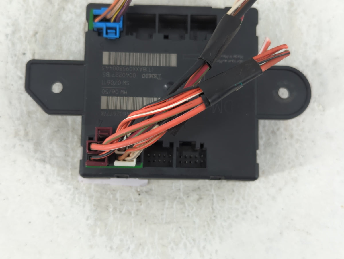 2008 Chrysler Town & Country  Door Module - Oemusedautoparts1.com