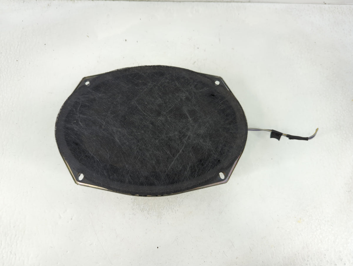 2008 Chrysler Town & Country Speaker/subwoofer - Oemusedautoparts1.com