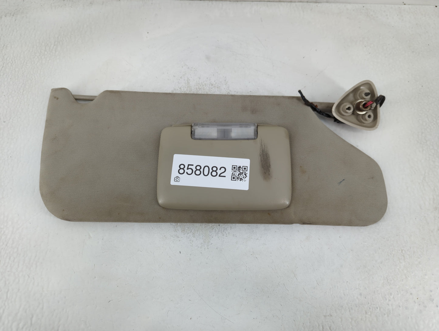 2008-2010 Chrysler Town & Country Sun Visor Shade Replacement Passenger Right Mirror Fits Fits 2008 2009 2010 OEM Used Auto 